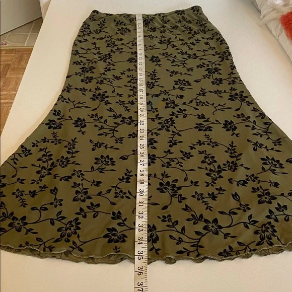 Floral Olive Green Maxi Skirt Size Large - Picture 9 of 9